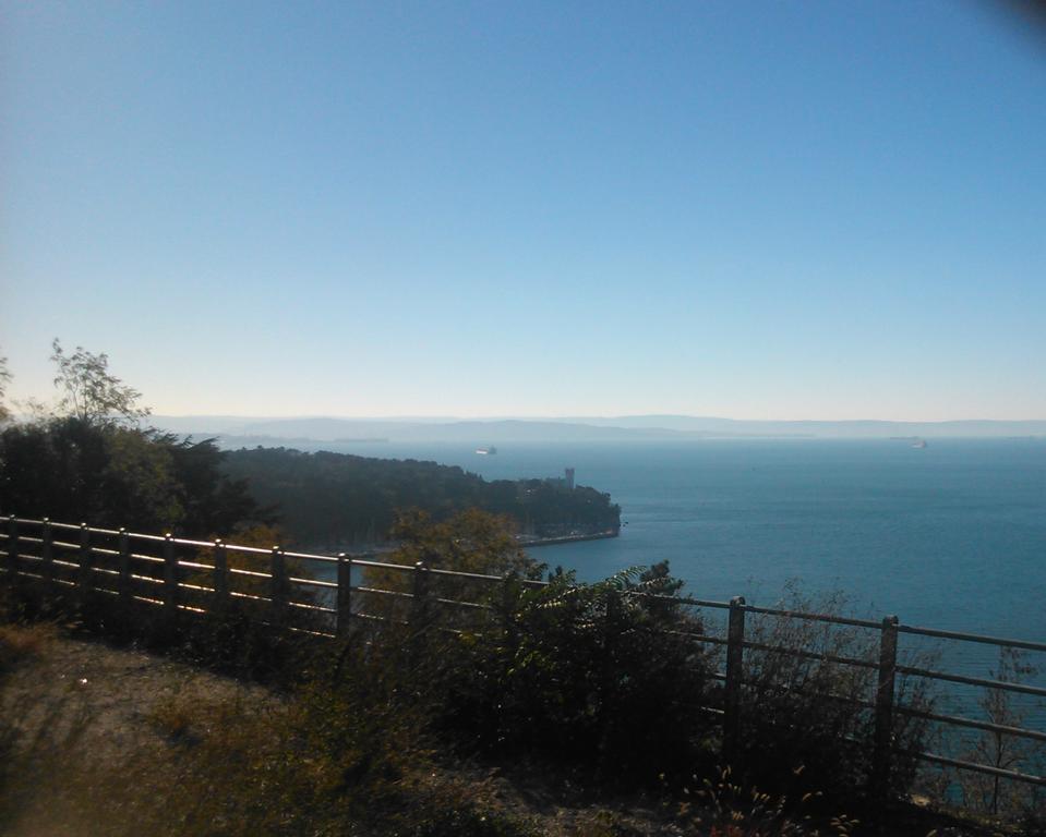 Casa Vacanze All'Angolo Triest Zewnętrze zdjęcie