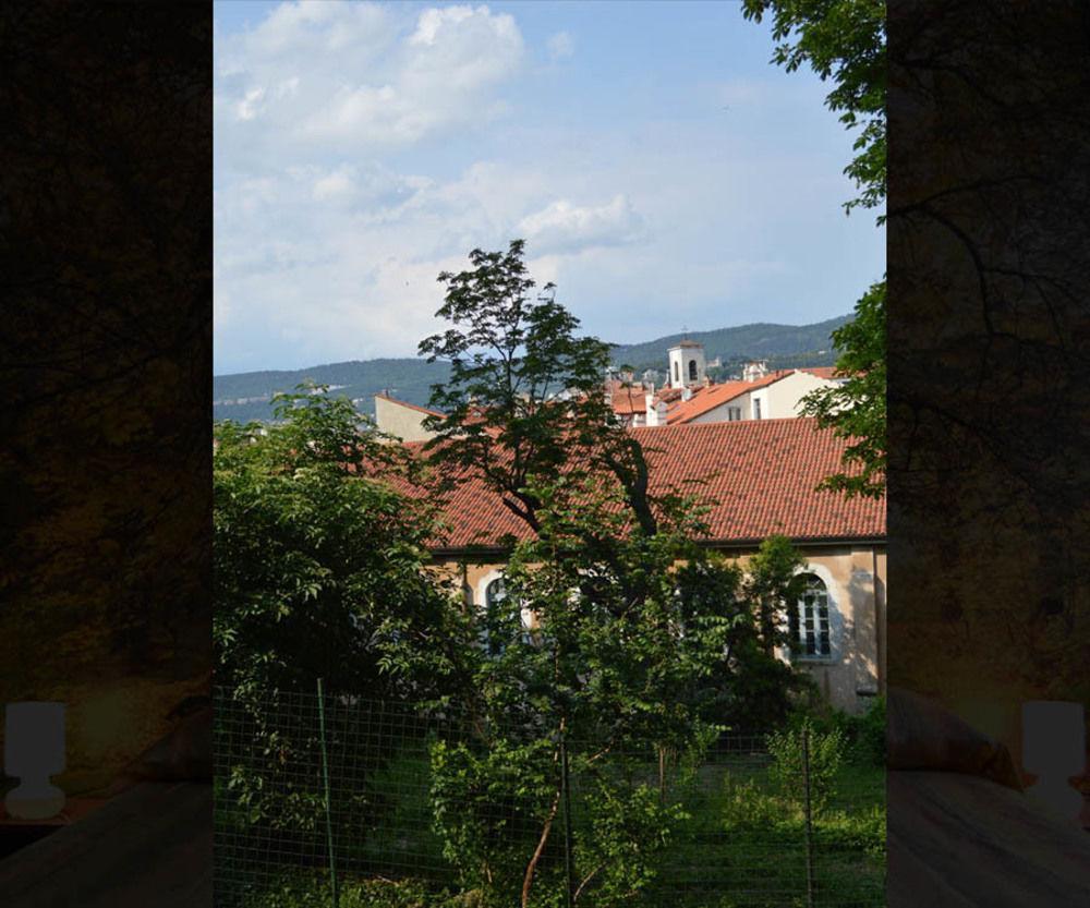 Casa Vacanze All'Angolo Triest Zewnętrze zdjęcie
