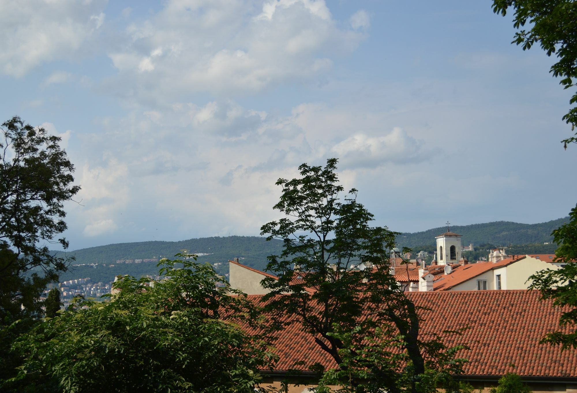 Casa Vacanze All'Angolo Triest Zewnętrze zdjęcie